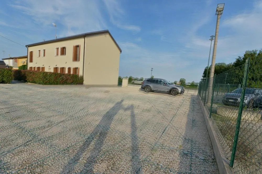 Queen Venice Fly Apartments Campalto 0*,  Italia